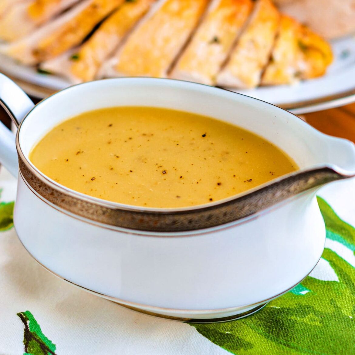 turkey-gravy-sqiare Turkey Gravy Recipe