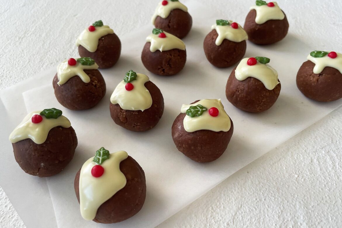 baby-christmas-pudding-chocolate-truffles-204648-2 Baby Christmas Pudding Chocolate Truffles